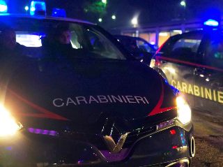 25enne accoltellato in piazza Stampalia a Torino, non rischia la vita